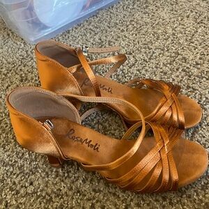 Salsa shoes,, 1” heel